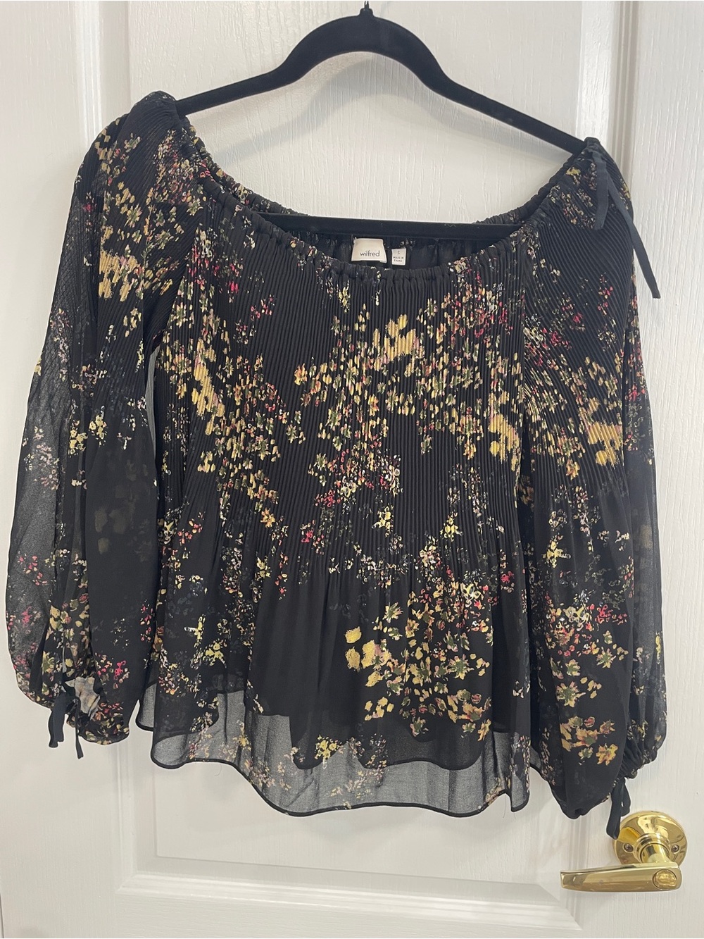 Wilfred Black Floral Pleated Off-Shoulder Blouse